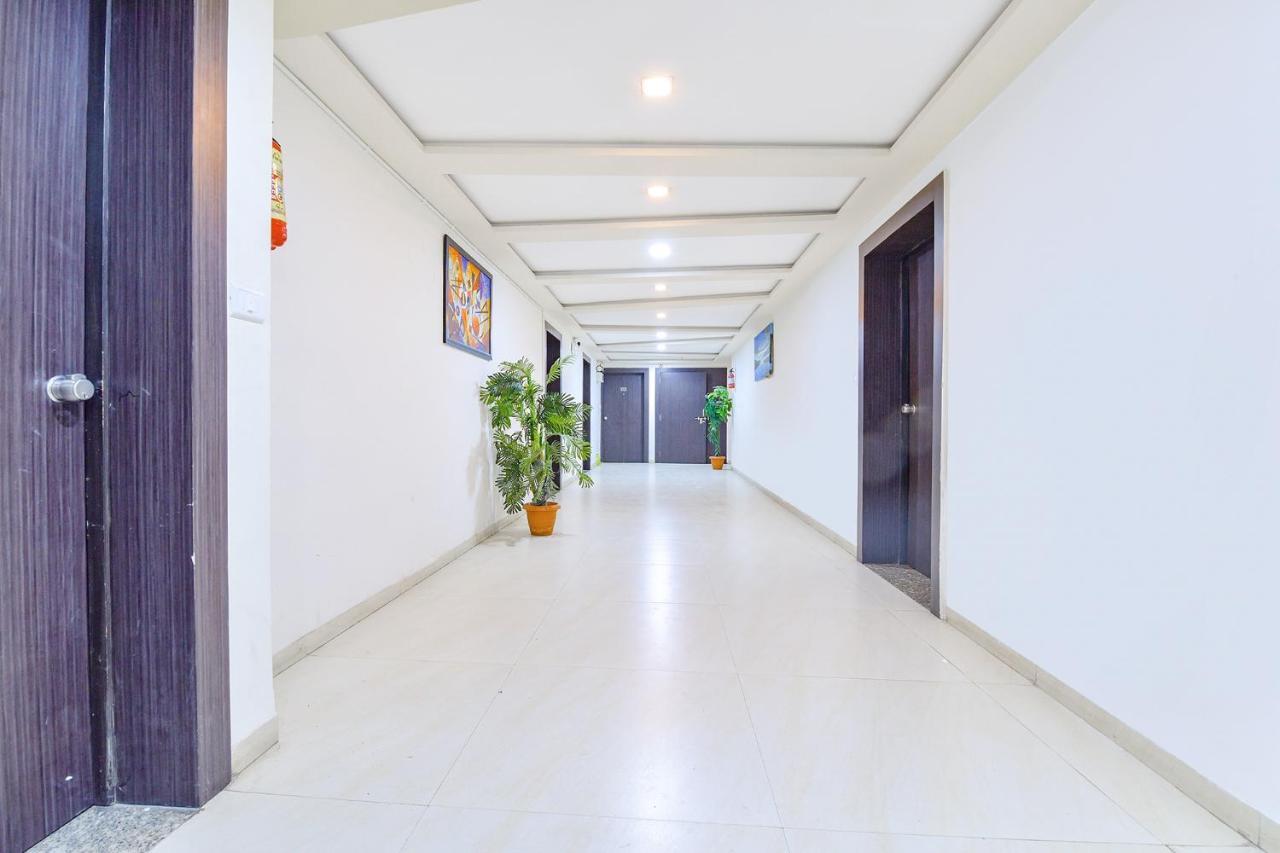 Fabhotel Skyland Ahmedabad Exterior photo